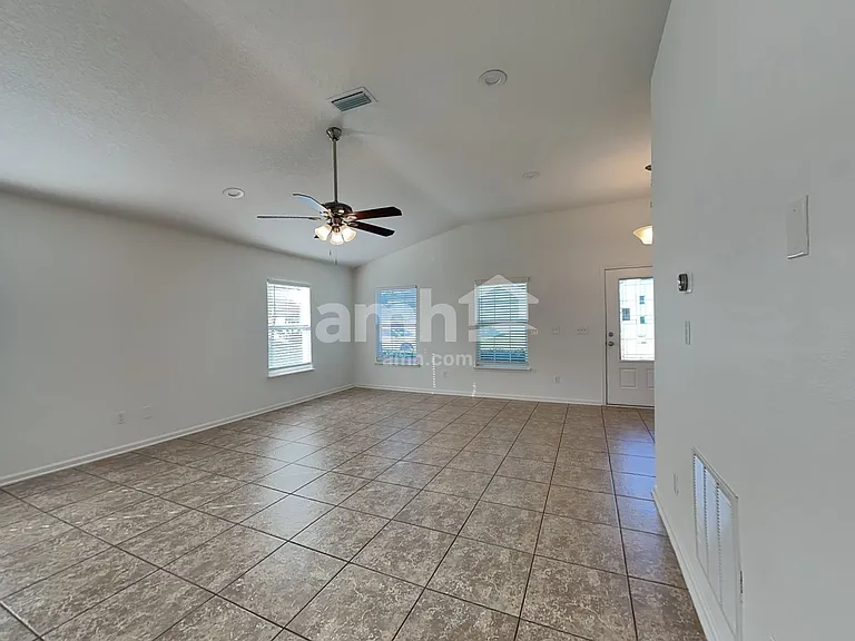 1045 Bains Lake Dr — Photo 5