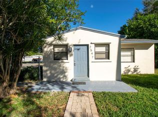 2547 Roosevelt St, Hollywood, FL 33020