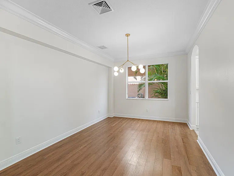 6641 Conch Ct — Photo 11