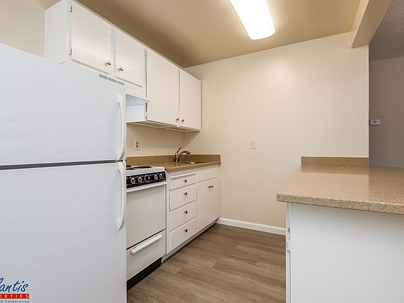 4th image of 4005 Will Rogers Dr #2