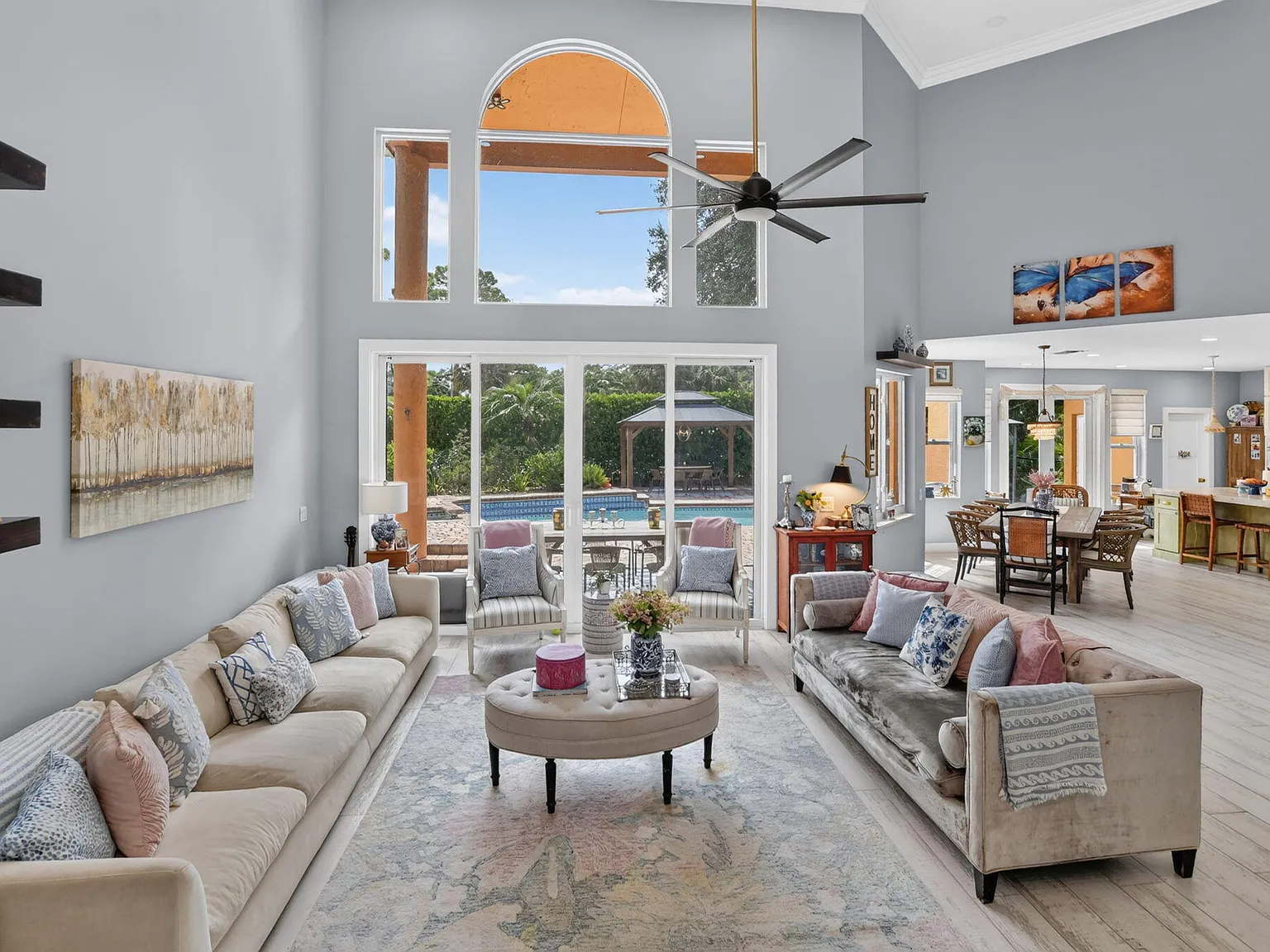 4 bed, 3.5 bath, 2529 sqft, $8,000 — Photo 2
