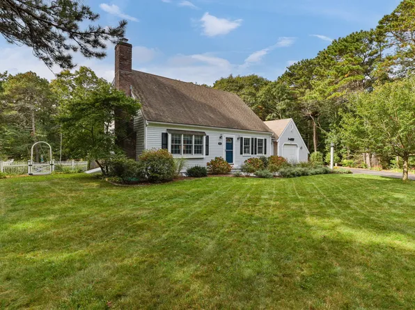 97 Roosevelt Road, Cotuit, MA 02635
