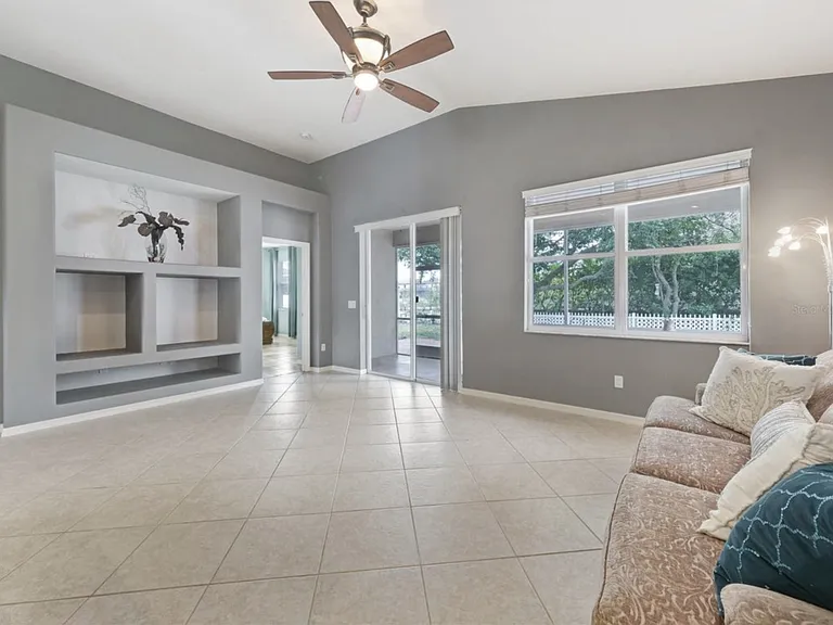 5392 New Covington Dr — Photo 8