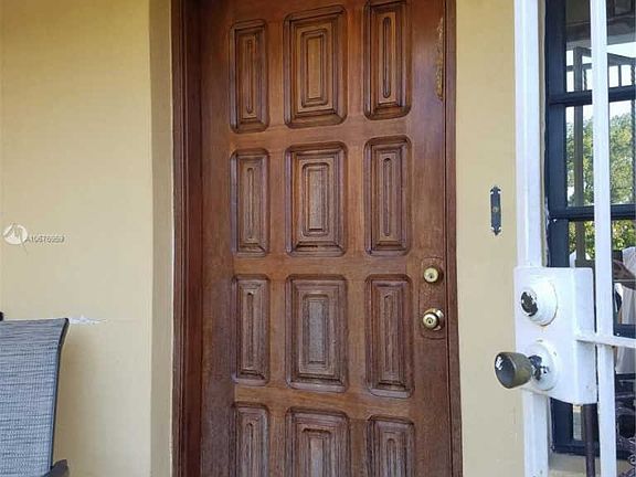 2nd image of 330 W 46th St