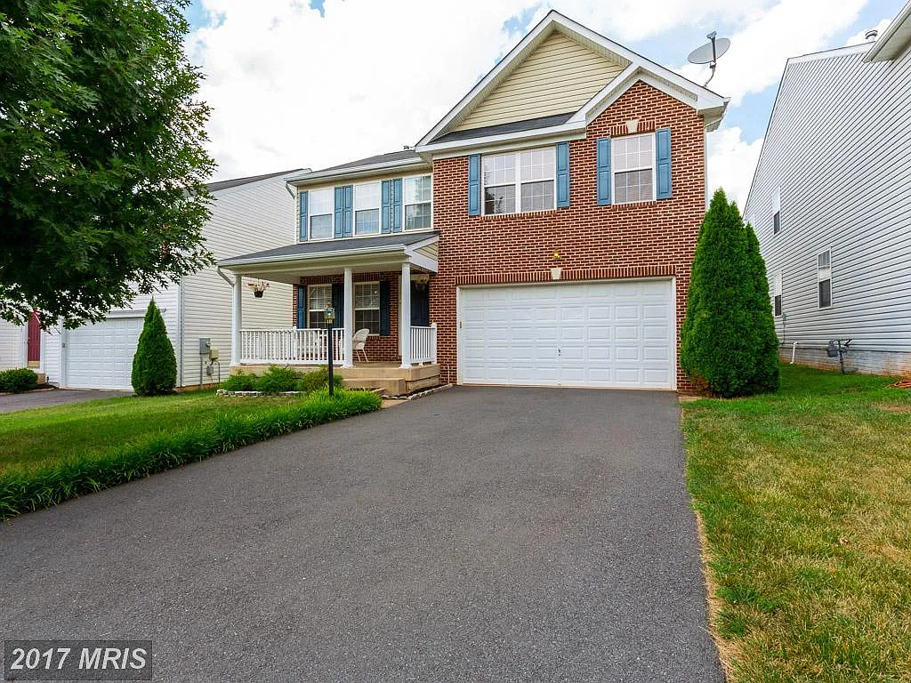 1816 Martina Way photo 1