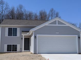 807 Strauss Ct #13, Greenville, MI 48838