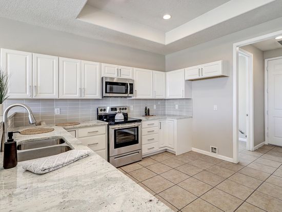 941 Pinzon St NW, Los Lunas, NM 87031