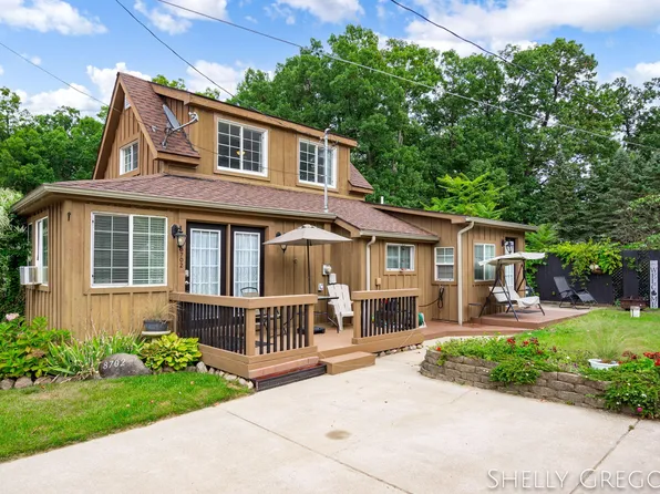 8702 Orleans Ave, Fenwick, MI 48834