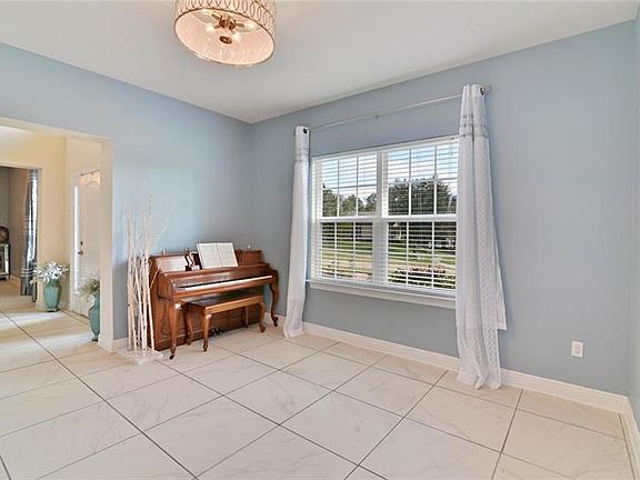 2nd image of 24000 Plymouth Hollow Cir
