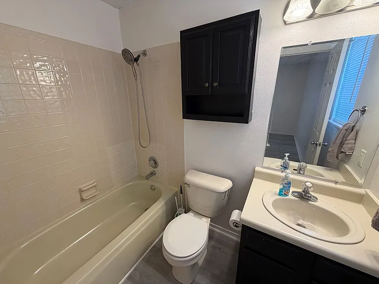 1272 N Tradition Ave — Photo 9