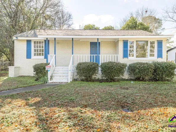 1334 Lakeview Dr, Macon, GA 31206
