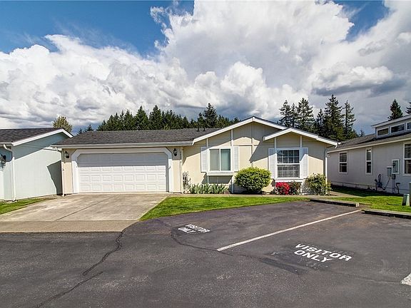 4th image of 24040 223rd Ln SE #114