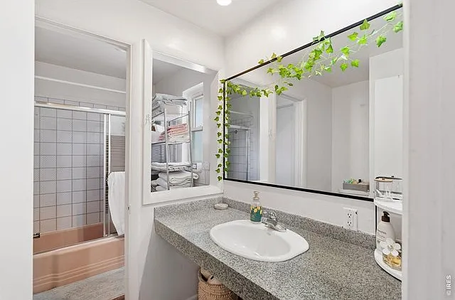 1012 S Taft Hill Rd — Photo 12
