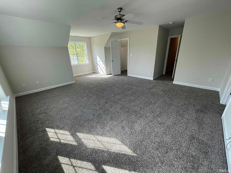 112 Worthington Ct — Photo 42