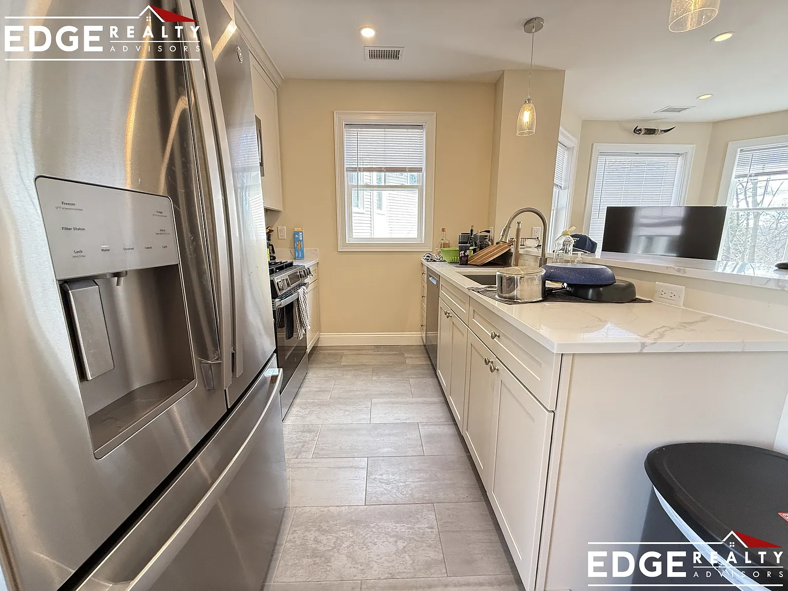 3 bed, 1500 sqft, $3,900 — Photo 2