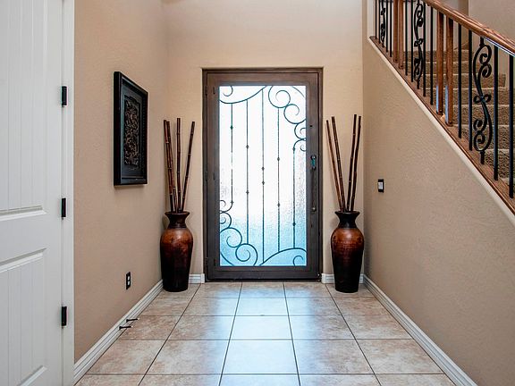 Entry way/Foyer