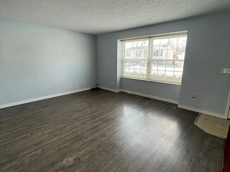 2934 Badger Dr — Photo 4
