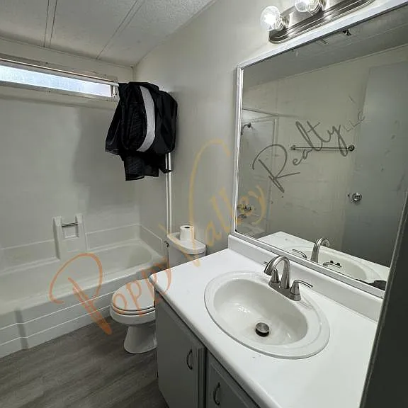 3234 Jagerson Ave — Photo 5