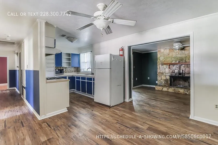 3 bed, 1215 sqft, $1,675 — Photo 2