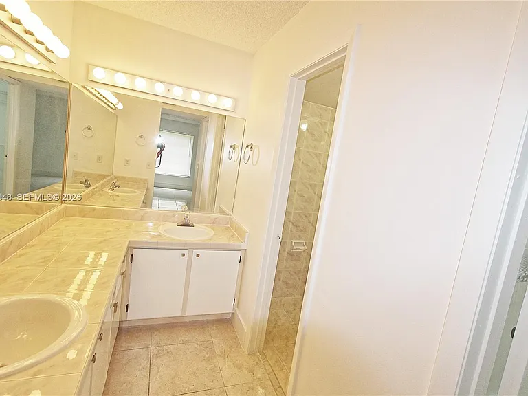 5800 SW 127th Ave #2112 — Photo 17