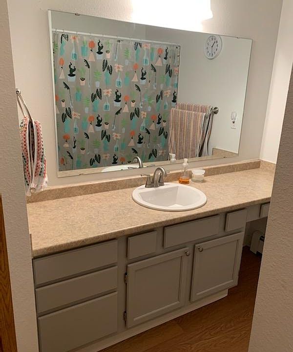 Full bathroom