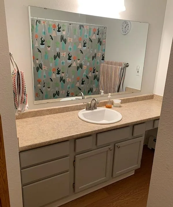 Full bathroom