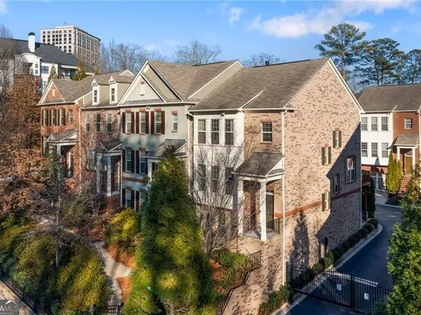 3276 Ferncliff Ln, Atlanta, GA 30324