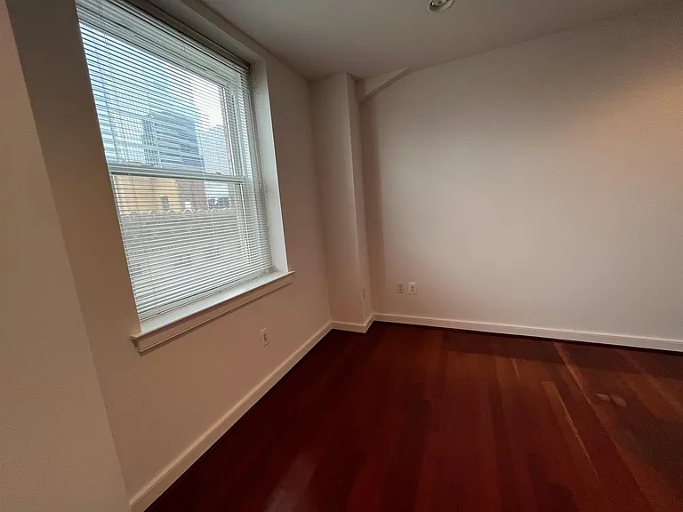 111 S 15th St #2104 — Photo 14