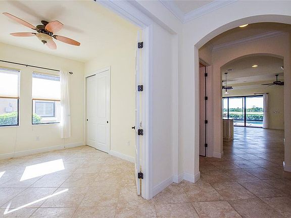 2nd image of 23811 Waverly Cir