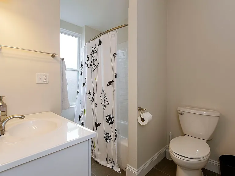 237 Northampton St #2 — Photo 5