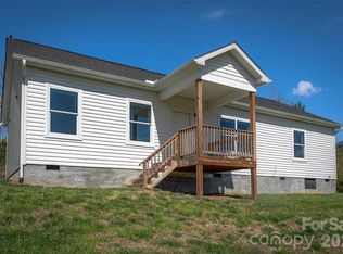 138 Indian Paintbrush Ln, Alexander, NC 28701