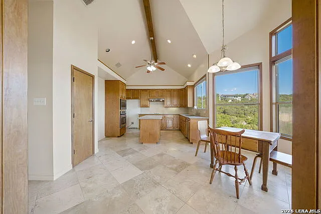 3 bed, 2.5 bath, 3114 sqft, $3,000 — Photo 3