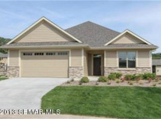 2093 Granite Cir NW, Rochester, MN 55901
