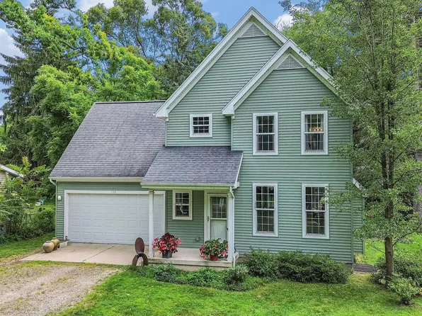 115 W Lincoln St, Whitehall, MI 49461