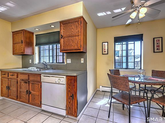 3rd image of 330 Foxwood Lane #330
