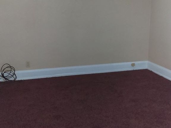 3rd image of 1029 Sipple Ave