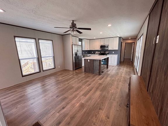 2nd image of 18733 Samuels Rd #162