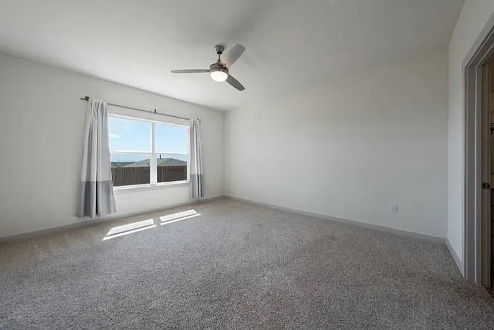 10805 Meris Ln — Photo 13