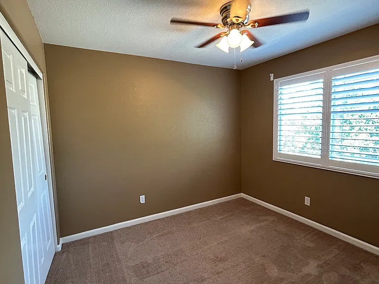 2412 Hooftrail Way — Photo 9