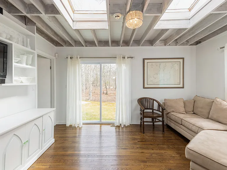 403 Springs Fireplace Rd — Photo 20