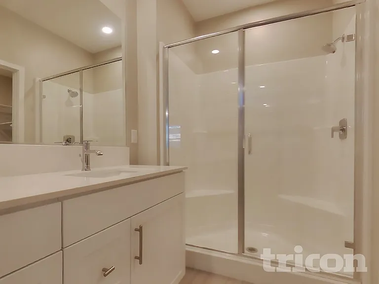 1734 Lorraine Ave — Photo 11