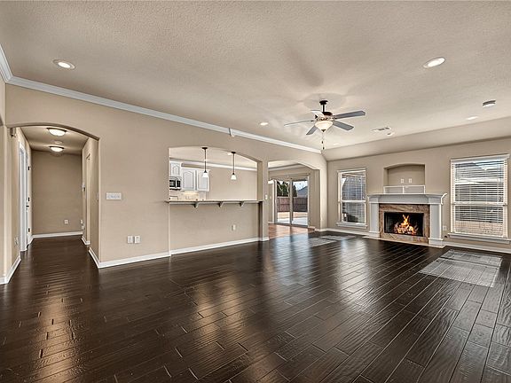 3rd image of 2885 W Vanike Dr