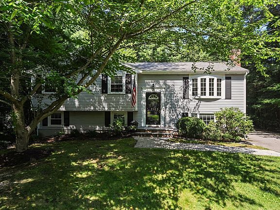 2nd image of 49 Old Farm Rd