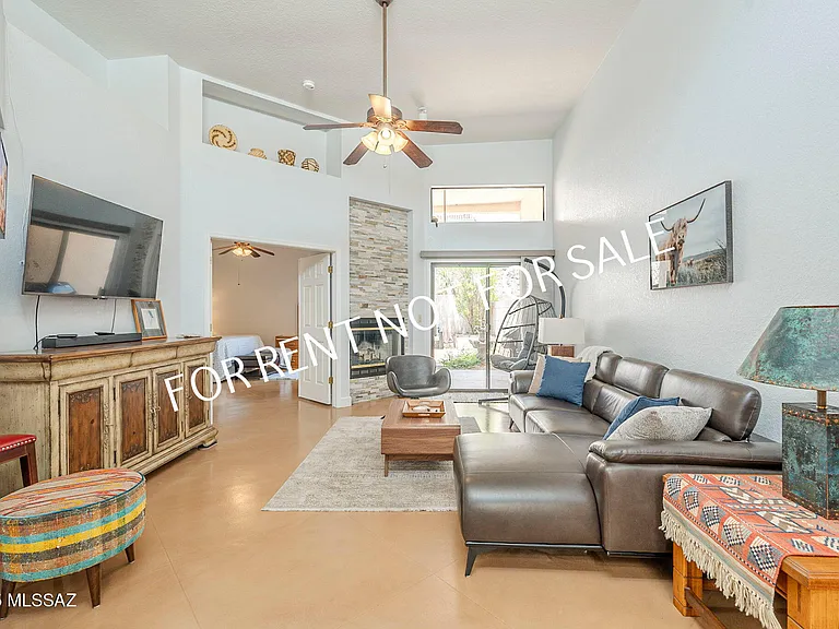 4950 N Valle — Photo 17