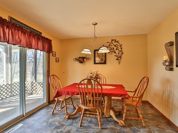 5th image of 11288 N. 550 E