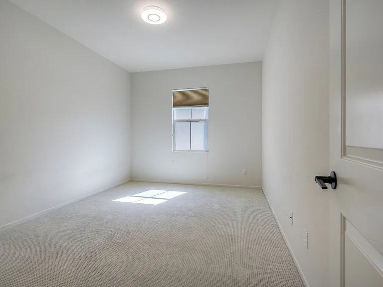 729 Merit Dr — Photo 20