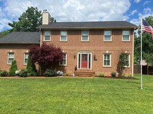 415 Ashley Ln, Kingston Springs, TN 37082