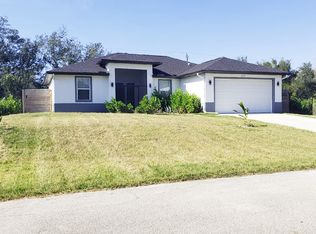 6047 Langdon Ave, Fort Myers, FL 33905