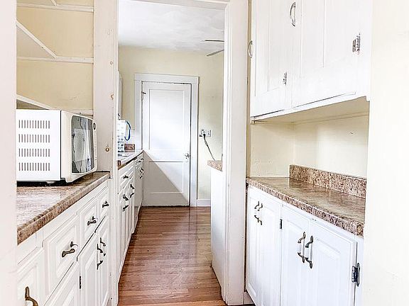 Butler's Pantry