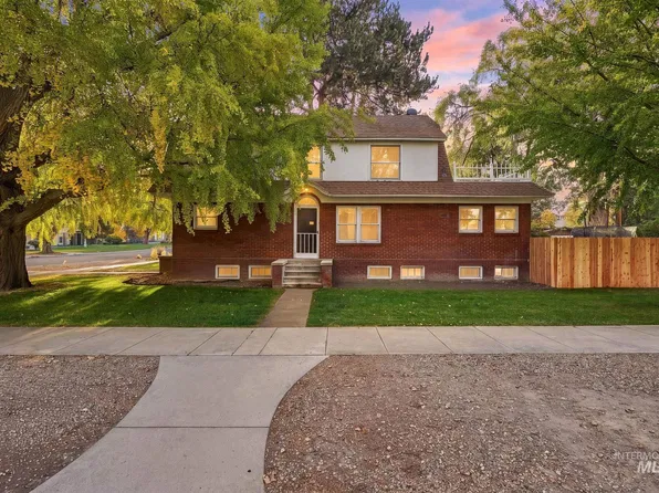 1904 Dearborn St, Caldwell, ID 83605